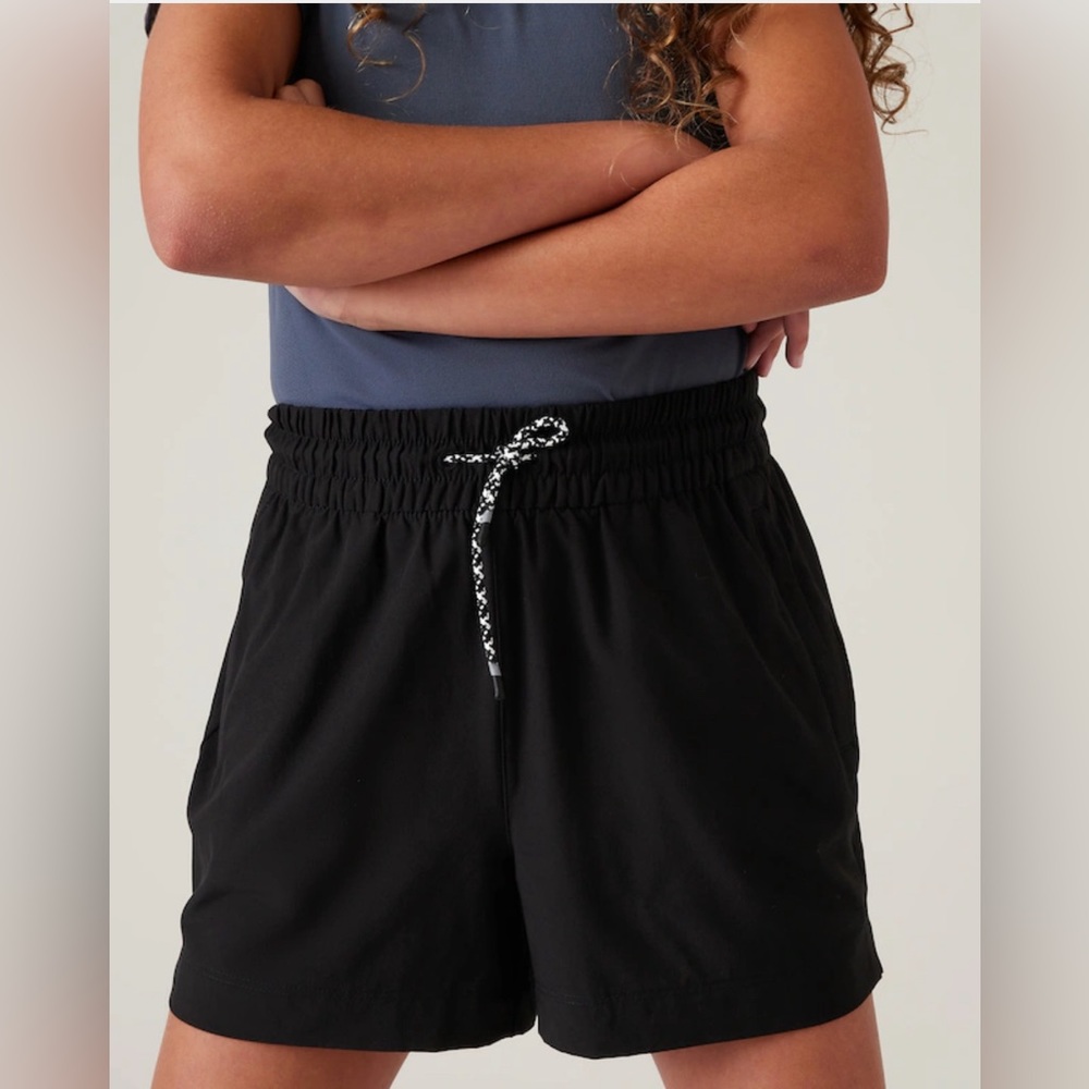ATHLETA GIRL PLAY MORE 3" SHORT XXL